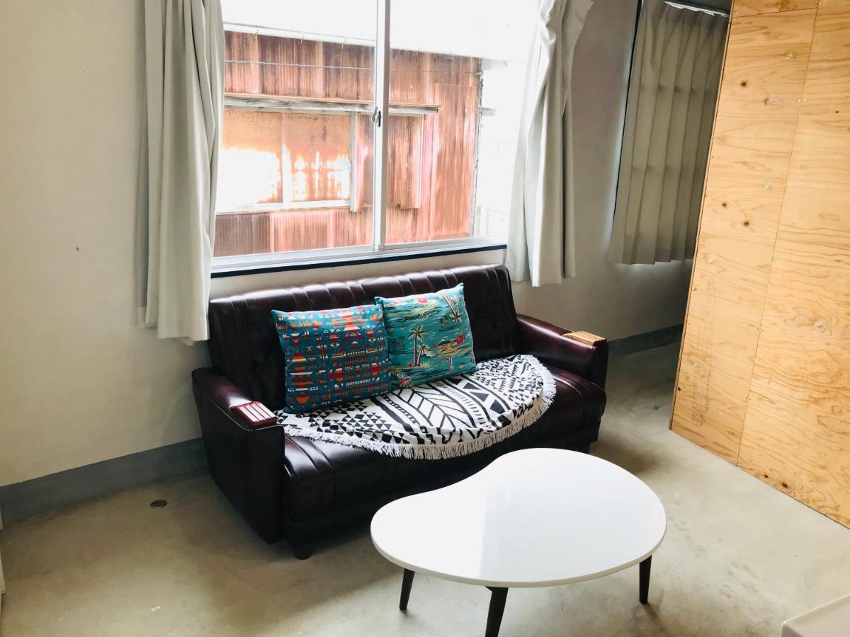 Meedafu'S Yui Hostel And Coffee Yoron Luaran gambar